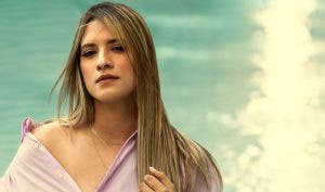 Nathalie Hazim más atrevida con el tema “Quédate”