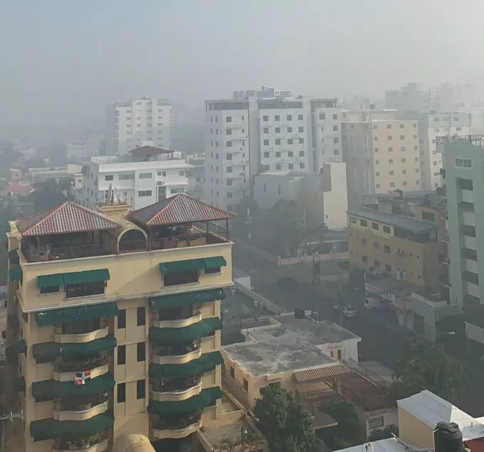 Redes sociales se hacen eco de humareda por incendio de Duquesa; usuarios reclaman soluciones