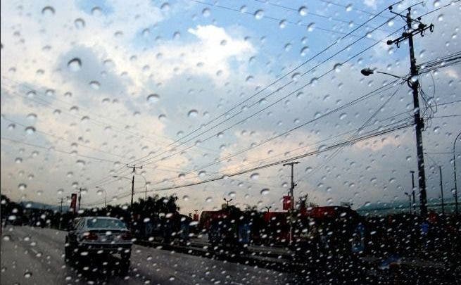 Meteorología prevé chubascos para este martes por vaguada