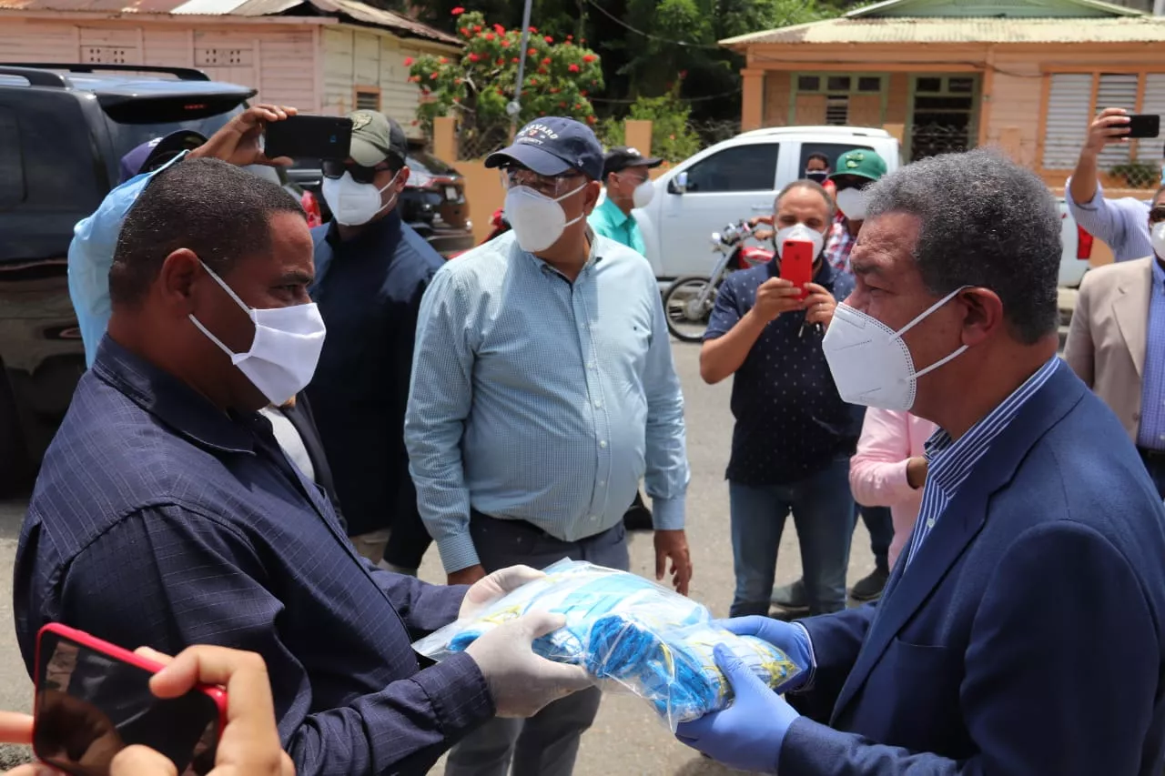 ceab8c10-b8fd-430b-9a77-c1ba184385f0