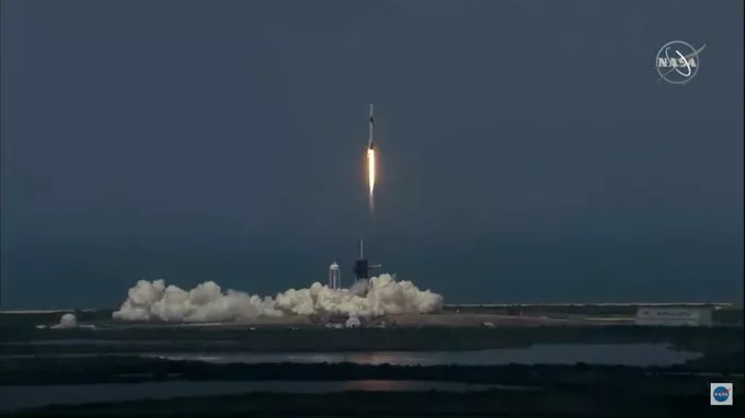 Despega el primer vuelo espacial desde Estados Unidos a la EEI en nueve años