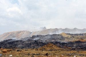 Cuál es la situación actual de Duquesa y por cuánto tiempo más afectará la humareda el Gran Santo Domingo