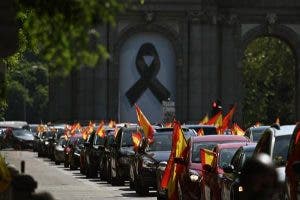 Convocados por la ultraderecha miles de españoles protestan contra Sánchez