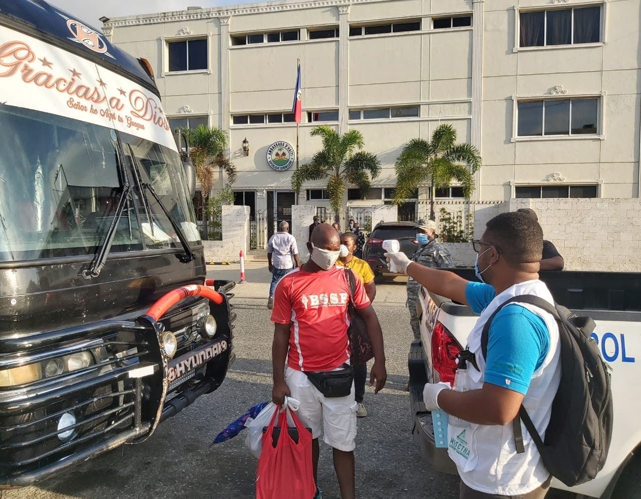 Entidades auspician plan para retorno de haitianos a su país