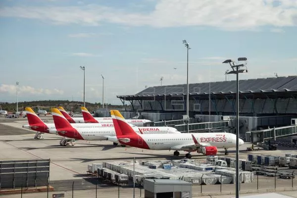 Las aerolíneas preparan su vuelta al ritmo del levantamiento de las restricciones