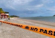 ¿Se puede transmitir el coronavirus en playas y piscinas?