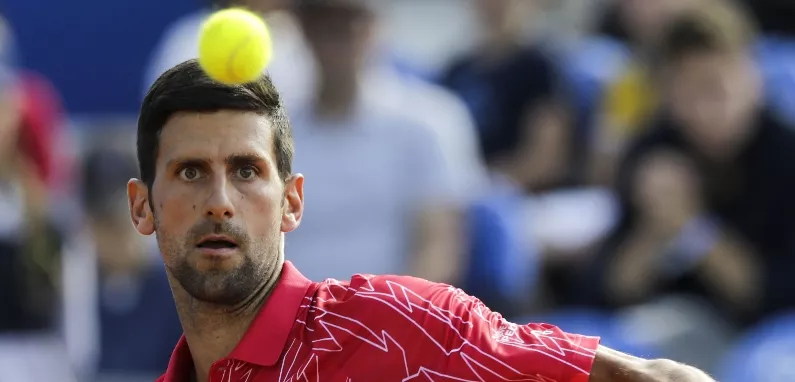 Djokovic y esposa resultan  positivos al corovavirus