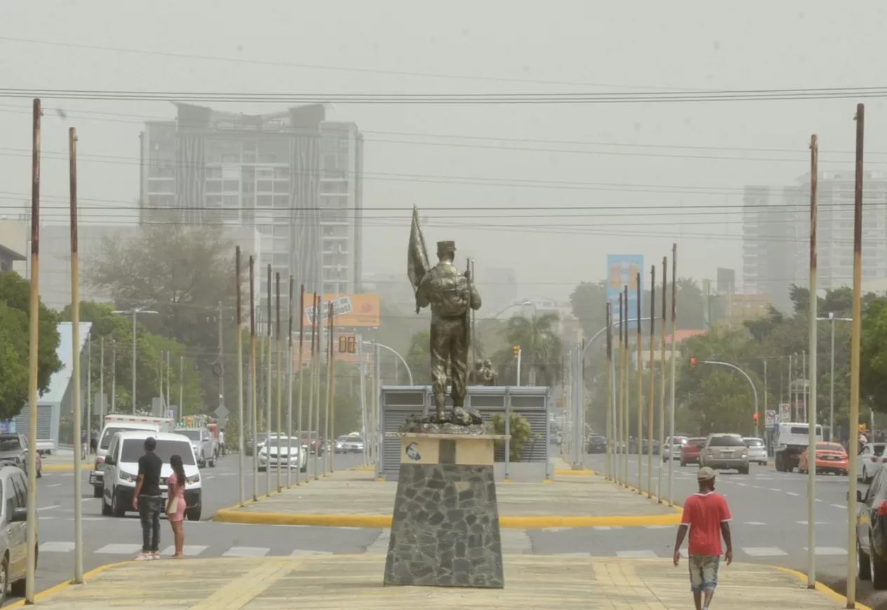 Polvo del Sahara trae intenso calor y afecta a todo el territorio nacional