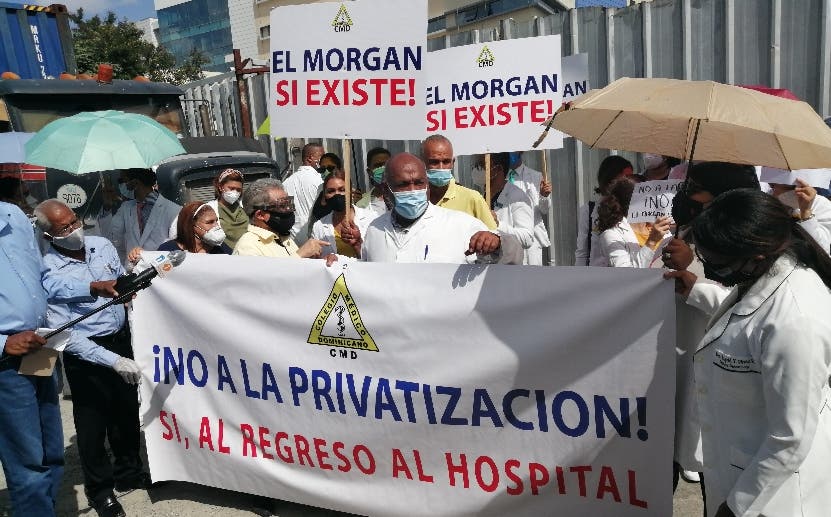 Médicos protestan por intenciones de privatizar  la Ciudad Sanitaria
