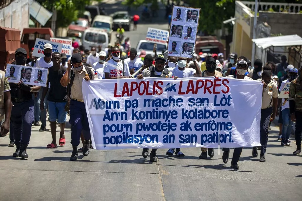 Policías haitianos vuelven a reclamar en las calles derecho a un sindicato