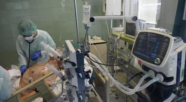 Hospitalizaciones por Covid-19 siguen disparándose, ocupan el 81% de la capacidad hospitalaria