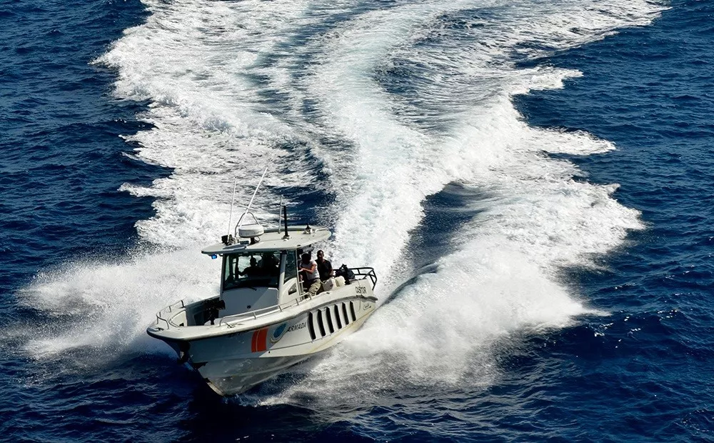 Armada recupera cuerpo de hombre de las aguas del mar Caribe