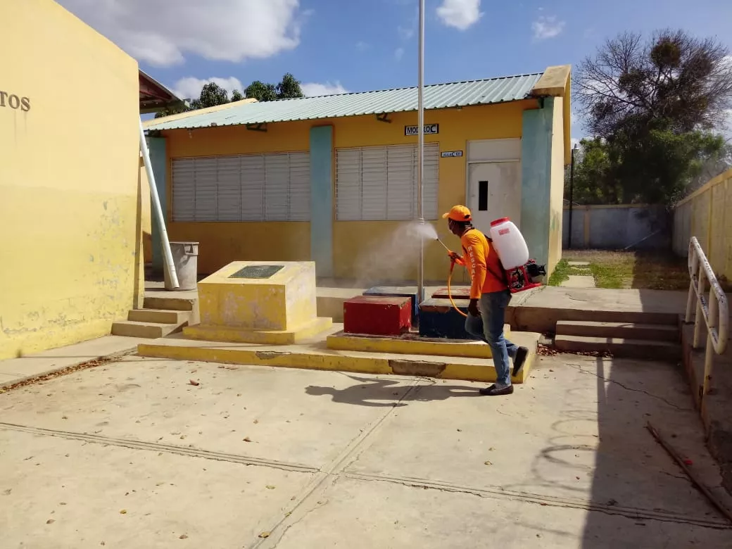 Ministerio de Educación inicia proceso de desinfección en escuelas que fungieron como colegios electorales