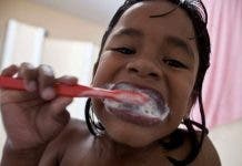 Por qué cepillarte los dientes es bueno para tu cerebro