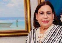 Club Rotario  reconoce a Mirna Pimentel