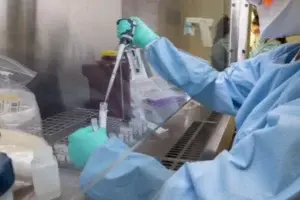 Escasez de reactivos para las pruebas afecta laboratorios