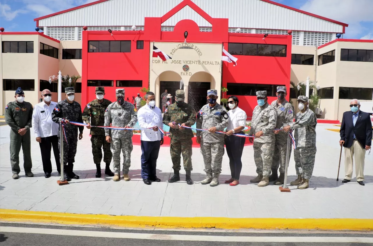 FARD inaugura Parque Museo Aeronáutico y otras obras en Base Aérea San Isidro