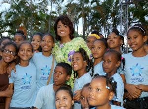 «Ángeles de la Cultura» impacta vida  de niños en República Dominicana