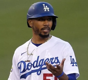 Betts pacta por 365 millones con los Dodgers