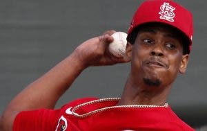 Alex Reyes supera  Covid-19; busca dejar huellas SL