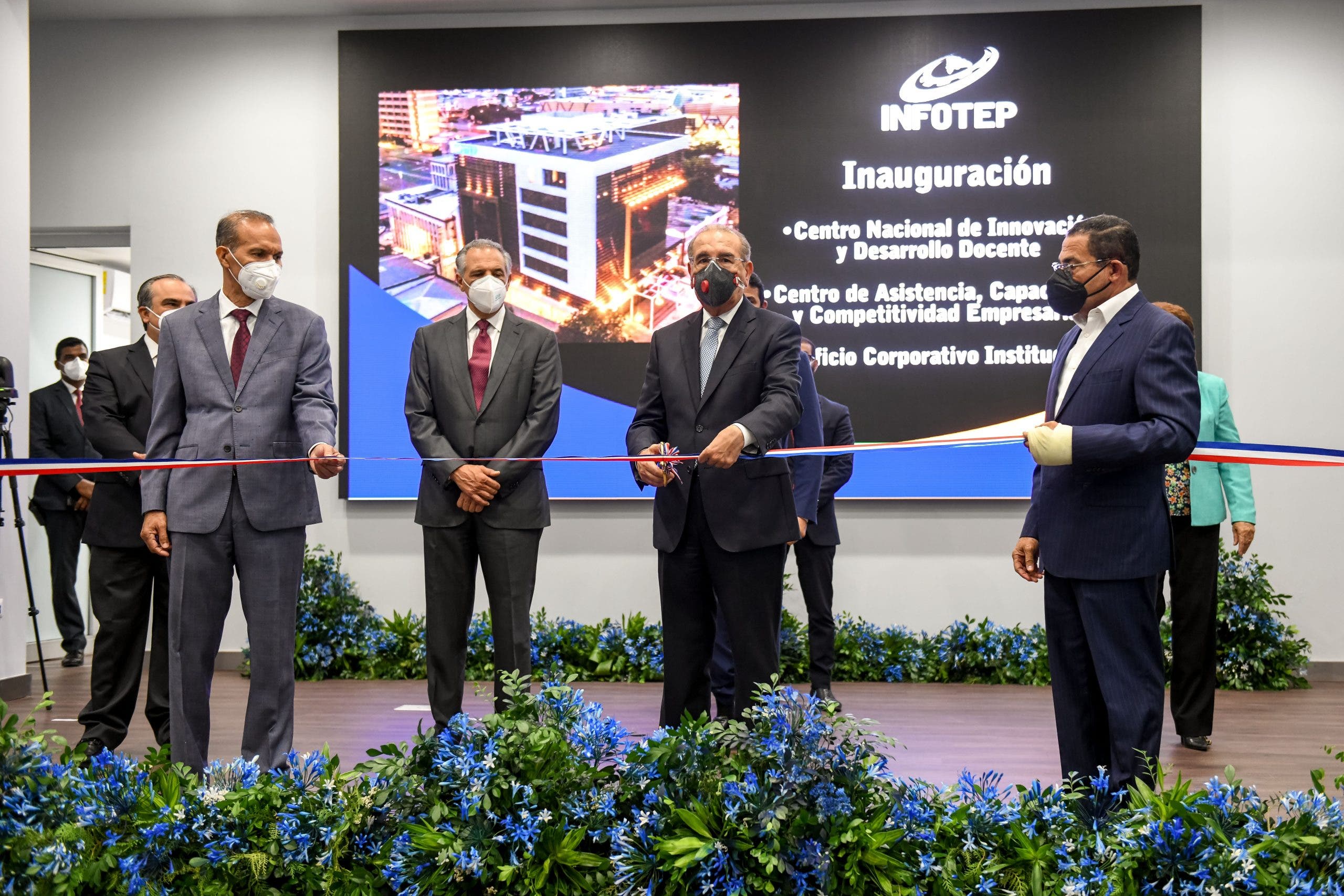Danilo Medina inaugura edificio corporativo Infotep