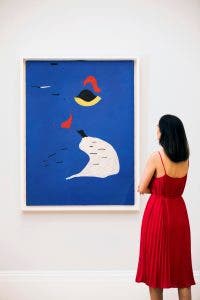 El Miró “Peinture (Femme au chapeau rouge)”, vendido por 24,5 millones