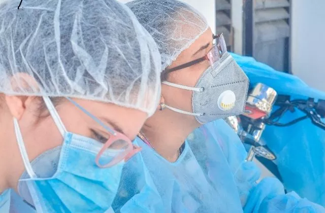 Personal-de-salud-coronavirus-640×420