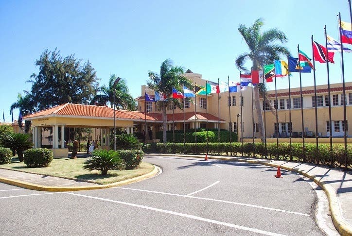 República Dominicana con intención de abrir embajadas en Bolivia y Vietnam