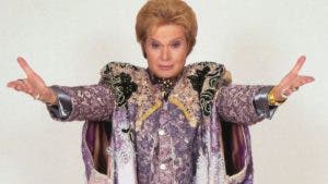 Walter Mercado en Netflix: 5 revelaciones sobre el icónico astrólogo en el nuevo documental «Mucho, mucho amor»