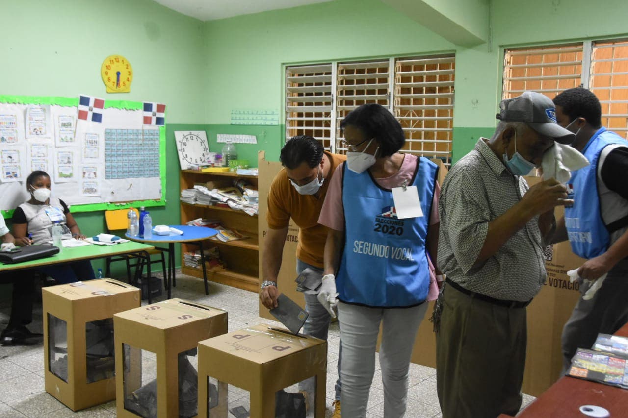 Repúbica Dominicana registra la más alta abstención electoral desde Trujillo