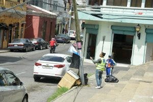 Alcaldía del Distrito Nacional retira propaganda política colocada durante campaña