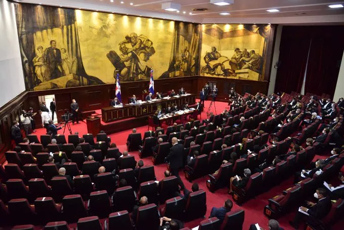 Asamblea Nacional proclama a Luis Abinader y Raquel Peña como presidente y vicepresidenta