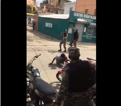 Joven resultado herido en enfrentamiento entre civiles y militares en Capotillo