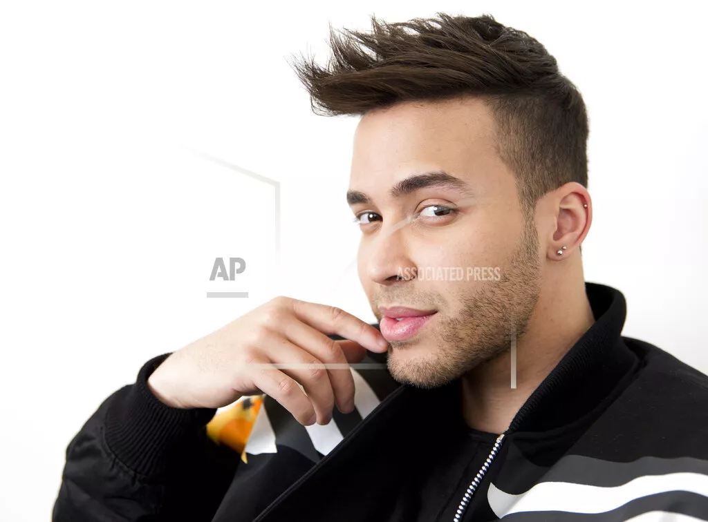 Prince Royce tiene COVID-19 y dice diagnóstico lo hizo despertar