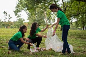 Universidades enfrentan reto mitigar las huellas de carbono