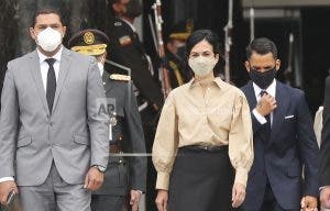 Asume nueva vicepresidenta en Ecuador