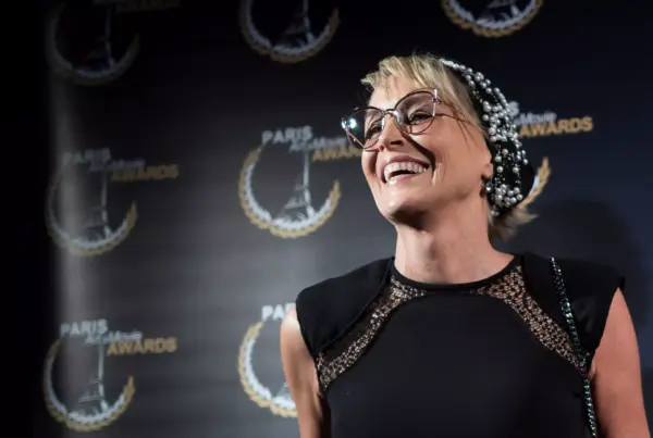 Sharon Stone ataca a Trump por el coronavirus: "No voten por un asesino"