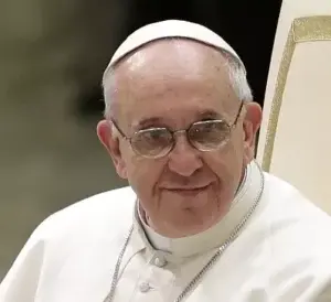 El papa invita a los jóvenes a la “fidelidad” y a no “banalizar” el amor