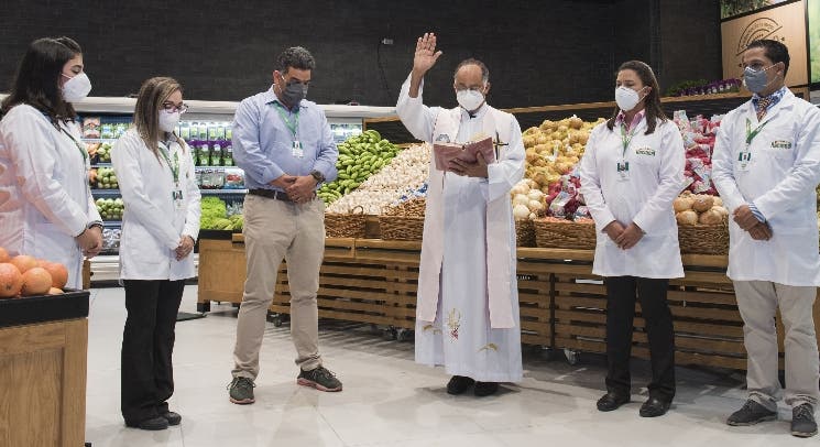 Supermercados Nacional abre    sucursal Santiago