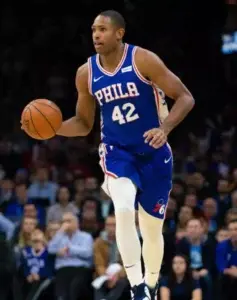 Al Horford   bajo  la lupa por  su escaso aporte 	 a  Philadelphia