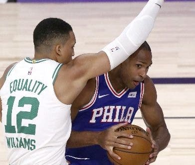 Celtics barren a  76ers y avanzan semifinales