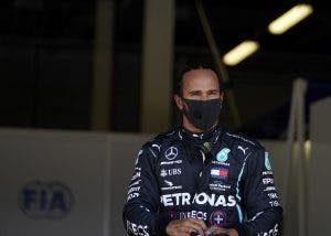 Hamilton logra la pole para el Gran Premio de Inglaterra; Bottas segundo mejor