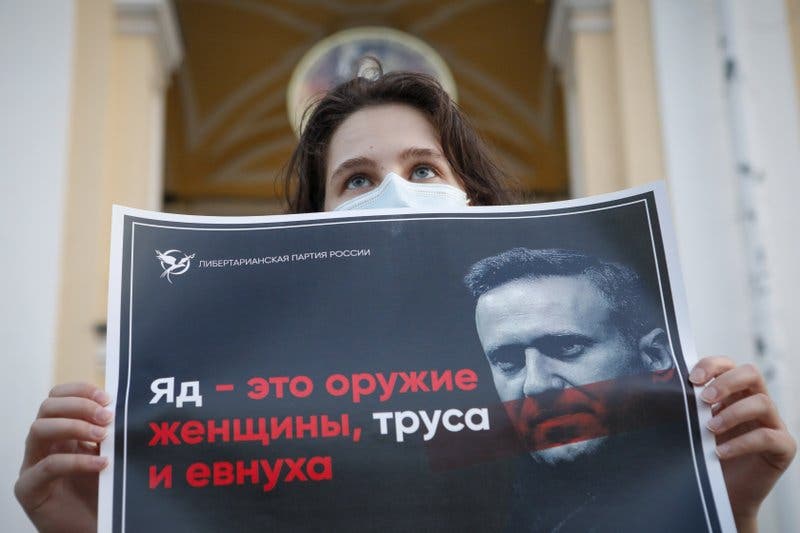 Médicos: Navalny no fue envenenado, se oponen a su traslado