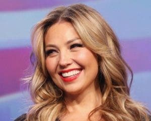 Thalia presenta su proyecto más personal: ‘Thalia’s Mixtape’, una travesía musical por su vida