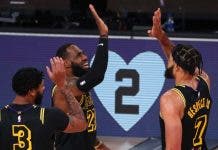 Lakers dominan a Blazers 135-115 en el Día de Kobe Bryant