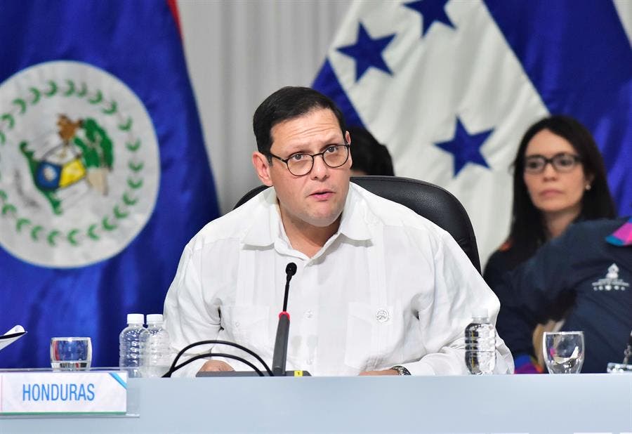 Canciller hondureño representará al presidente Hernández en investidura de Abinader