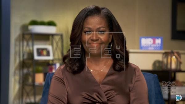 Michelle Obama sobre Trump: «No puede ser quien necesitamos que sea»