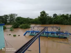 Varios acueductos salen de operación a consecuencia de tormenta Laura