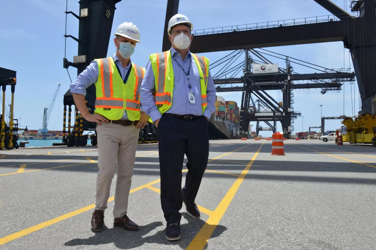 Director de Aduanas visita el Puerto Multimodal Caucedo