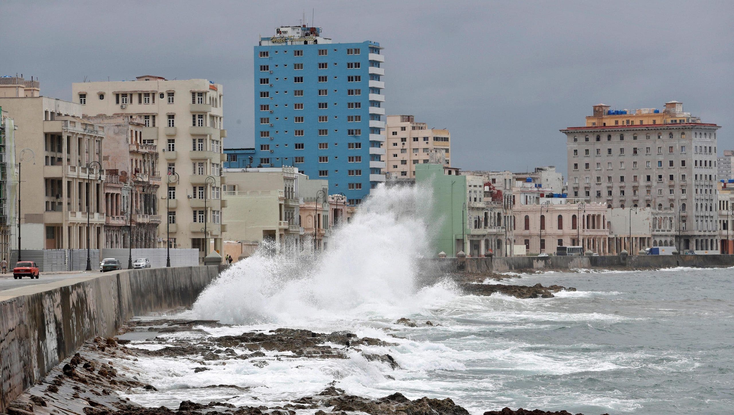Tormenta Laura azota Cuba antes de amenazante rumbo a EEUU como huracán